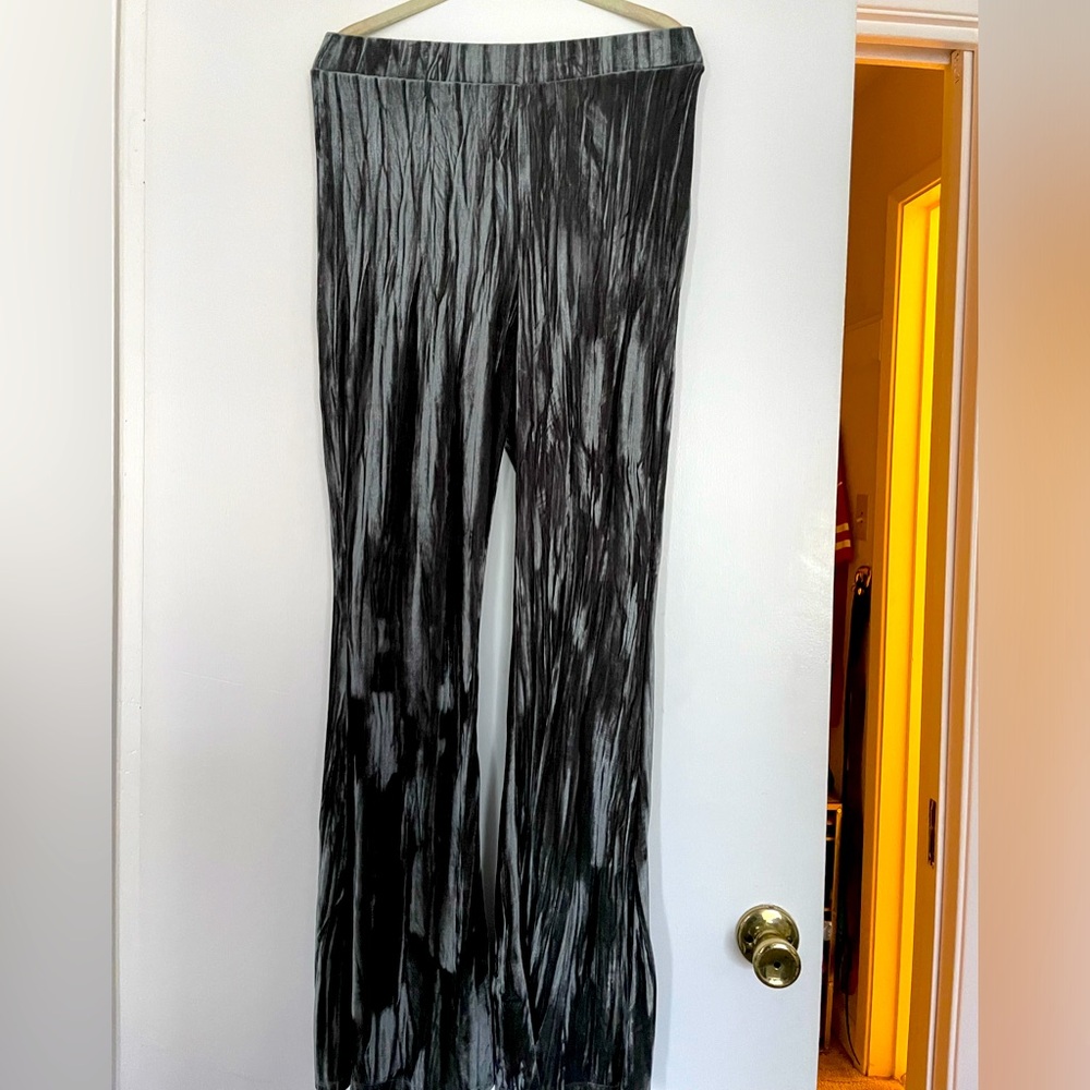 Velvet flared pants